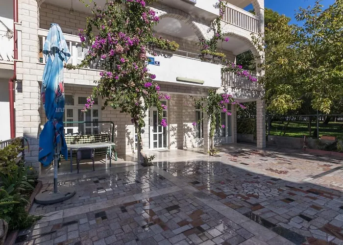 Apartament Dino